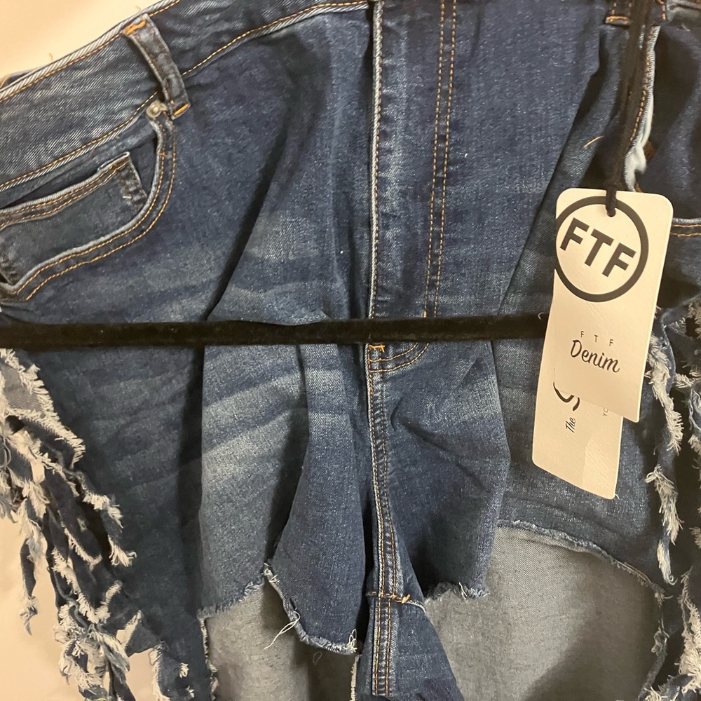 Blue Boyfriend Jeans with Distressed Chain Detail - Picture 7 of 7